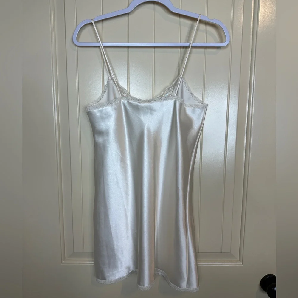 Vintage Lady Manhattan cream Lace‎ Trim Full Slip Size M USA Pin Up Sexy